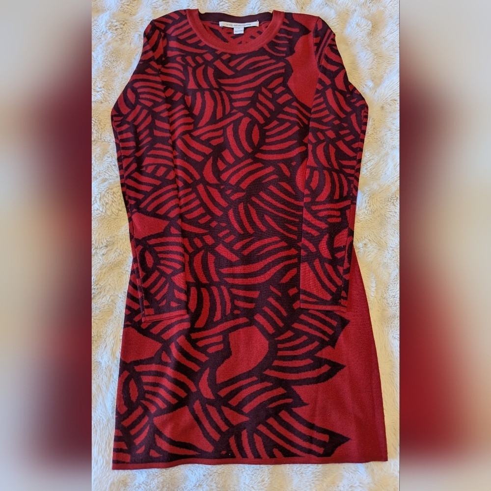 Diane Von Furstenberg Retail: $348US Red and Black Patterned Long Sleeve Dress - Picture 2 of 5